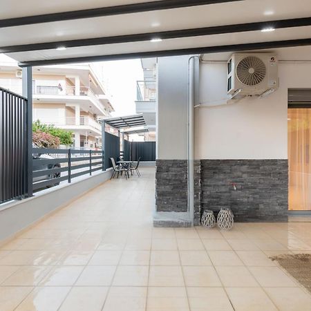 Sithoniars Luxury Ground Floor Apartment With Private Garden Neos Marmaras Eksteriør billede