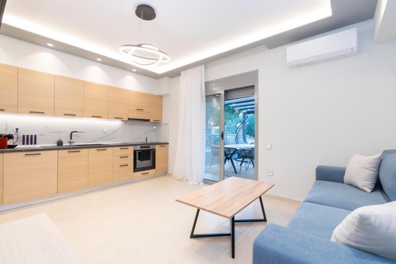 Sithoniars Luxury Ground Floor Apartment With Private Garden Neos Marmaras Eksteriør billede