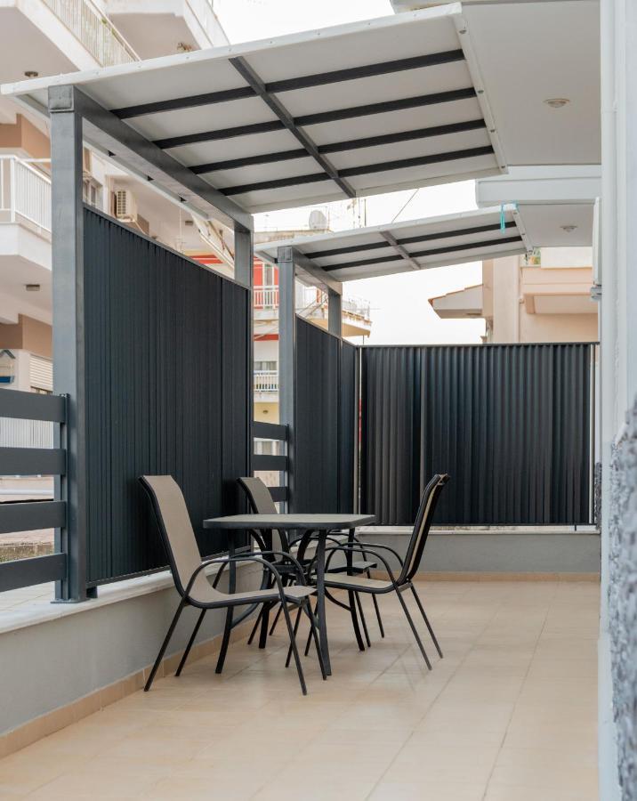 Sithoniars Luxury Ground Floor Apartment With Private Garden Neos Marmaras Eksteriør billede